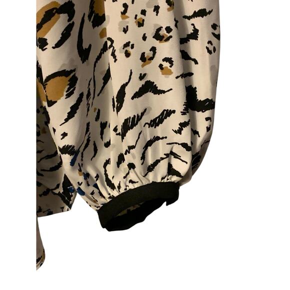 WHBM Leopard Print Blouse size M nwt - Picture 8 of 10